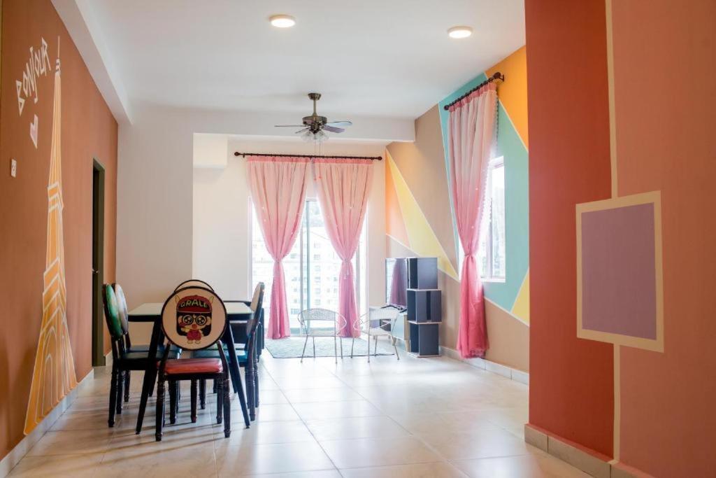 Icolor Home & Stay Ch6 Tanah Rata Exterior photo