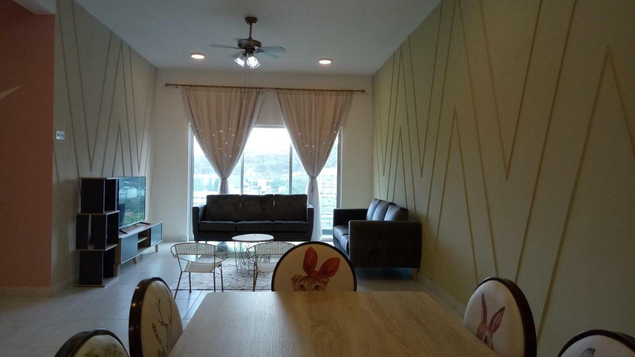 Icolor Home & Stay Ch6 Tanah Rata Exterior photo